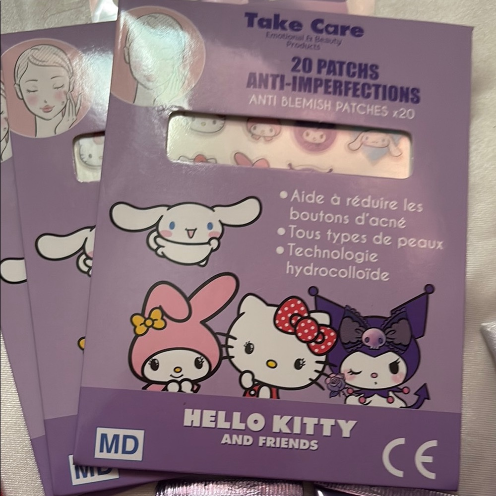 Hello Kitty Kids Bath & Skin Set - Red and Purple - Picture 4 of 8
